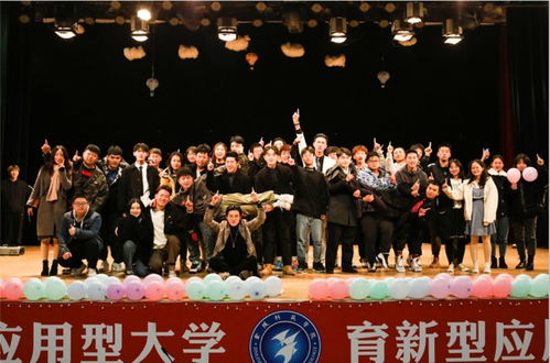 第十七屆校園文化藝術節(jié)建筑工程學院文藝活動 構筑藝術與創(chuàng)新的橋梁